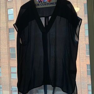 Vince ss blue silk top with black leather trim xl